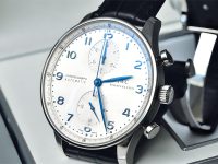 万国手表表蒙保养方法(专业指导:如何正确保养你的万国手表表蒙)